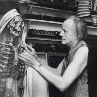 Marcel Broodthaers - Paul Delvaux in his studio