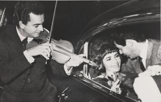 Marcello Geppetti - Elizabeth Taylor has a \'Dolce Vita\' moment, 1964