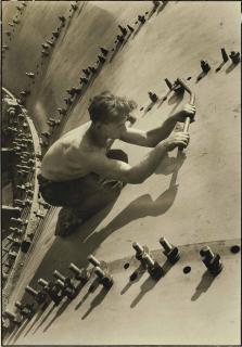 Margaret Bourke-White - A Generator Shell, Dnieperstroi, 1930