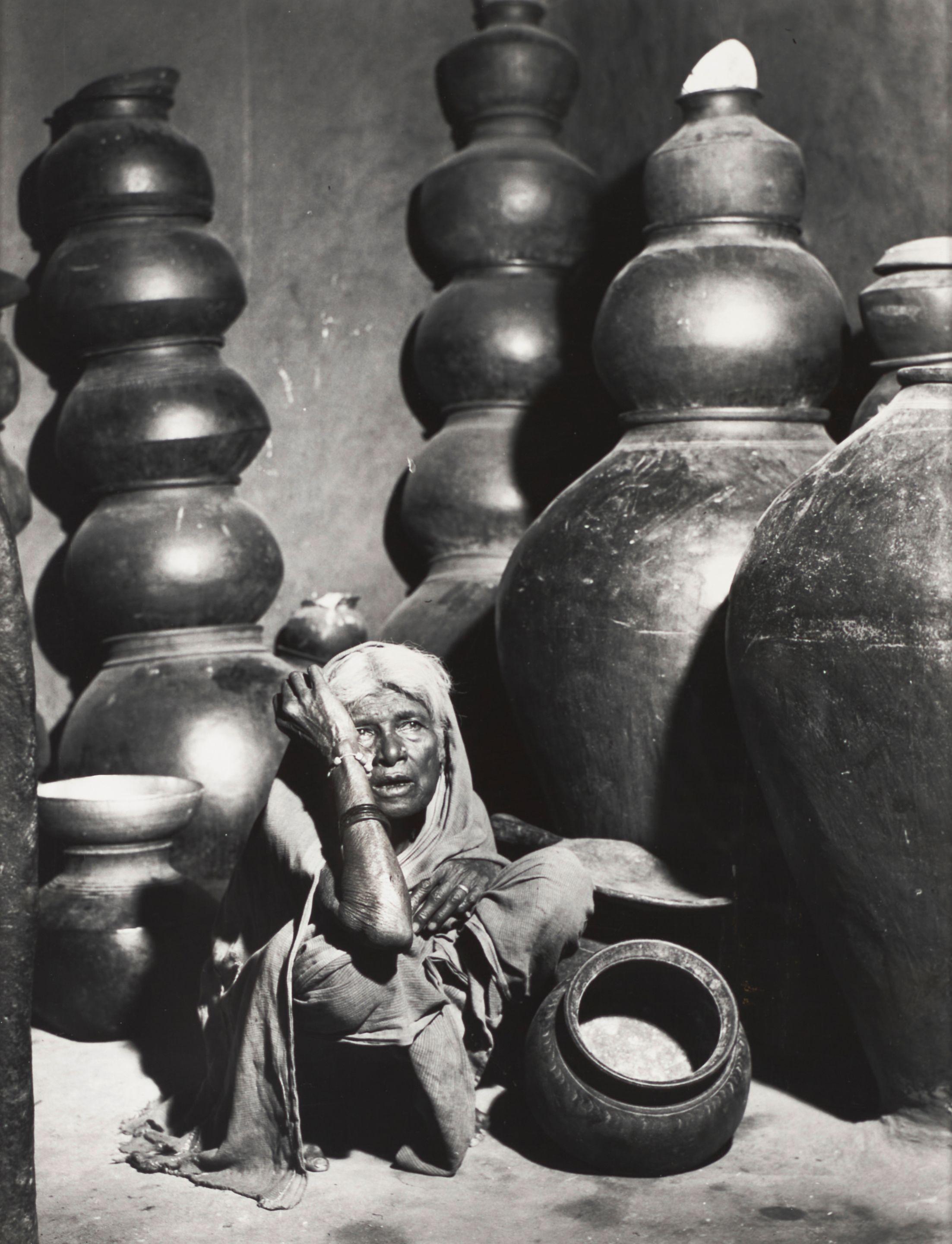 Margaret Bourke-White - Famine in India