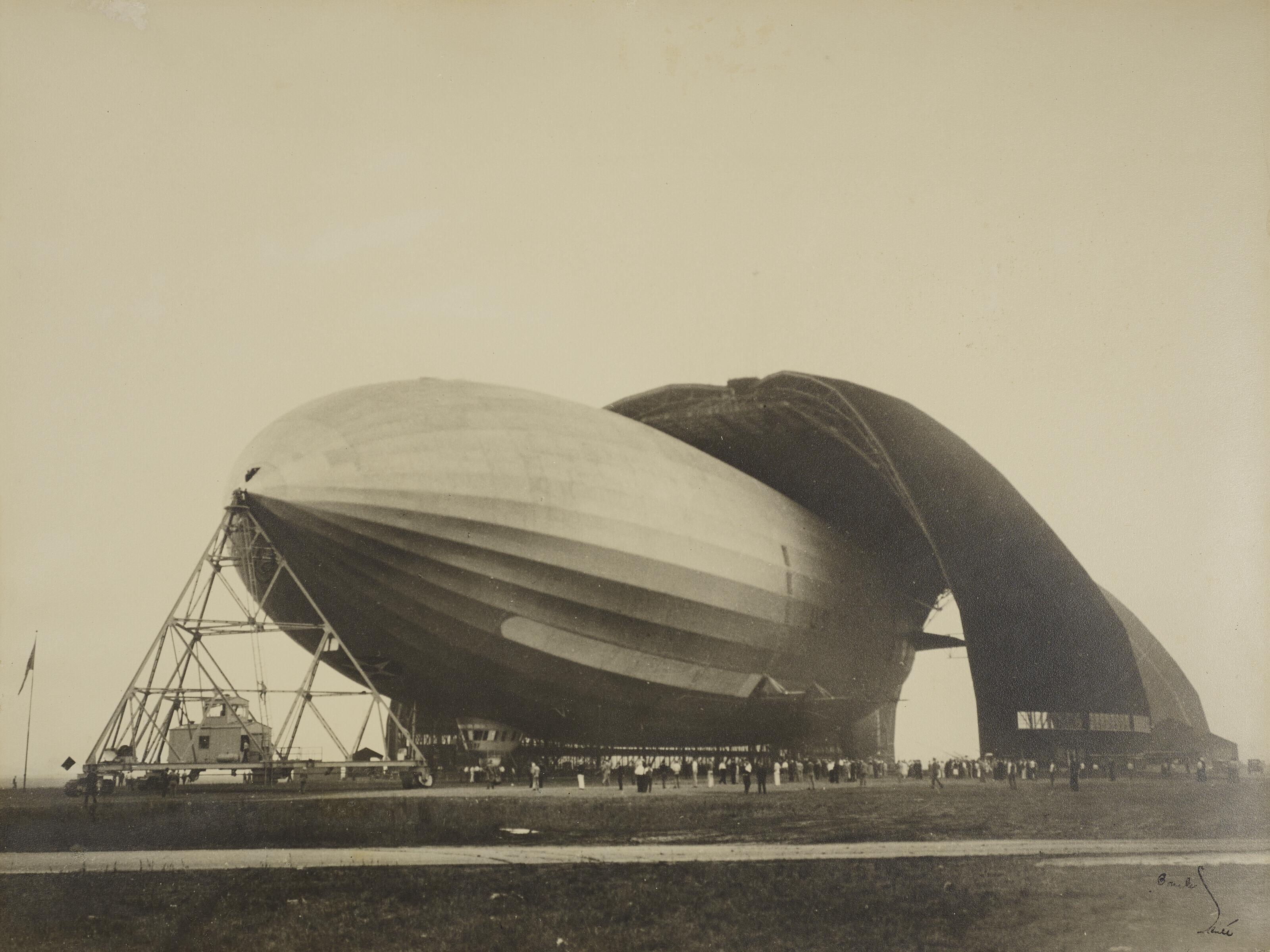 Margaret Bourke–White - Goodyear Zeppelin, United States Airship Akron, 1931