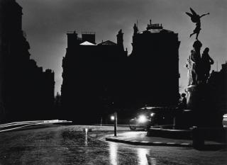 Margaret Bourke-White - London At Night, A Drinking Fountain At The Junction Of Hamilton Terrace And Park Lane, 1939