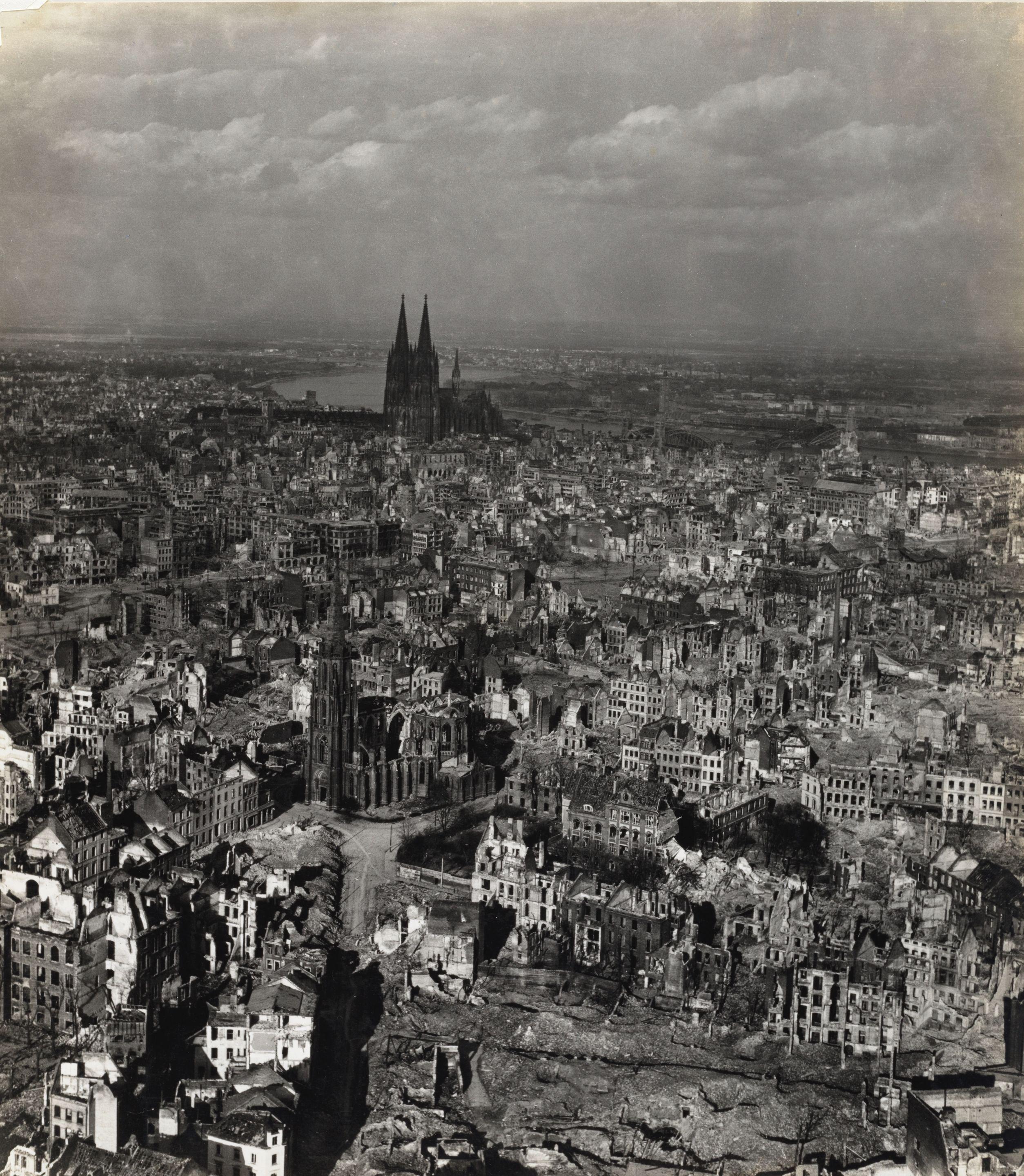 Margaret Bourke-White - Ruins of Cologne, Germany