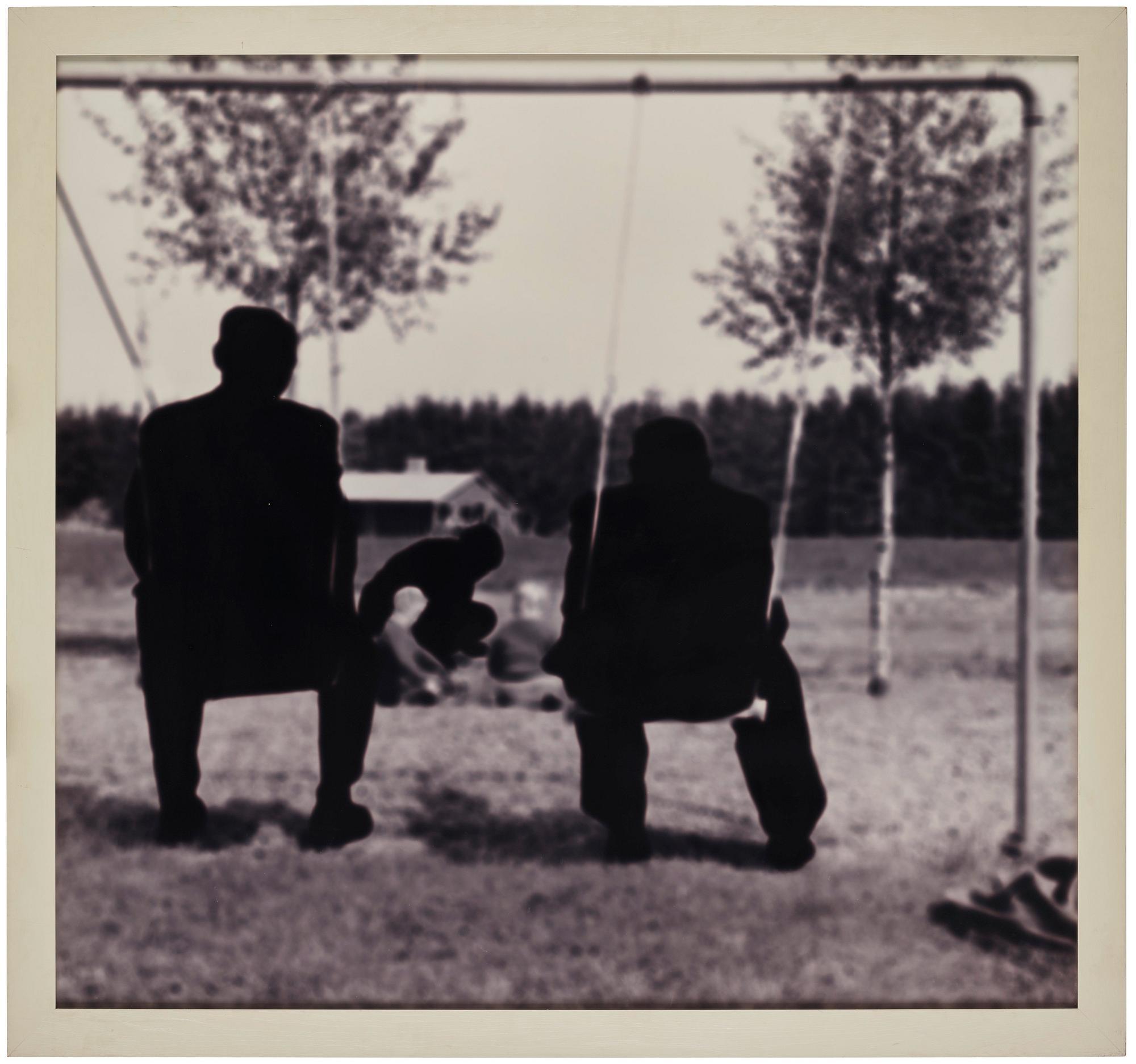 Maria Miesenberger - \'Utan titel (Männen i gungan)\', 1996