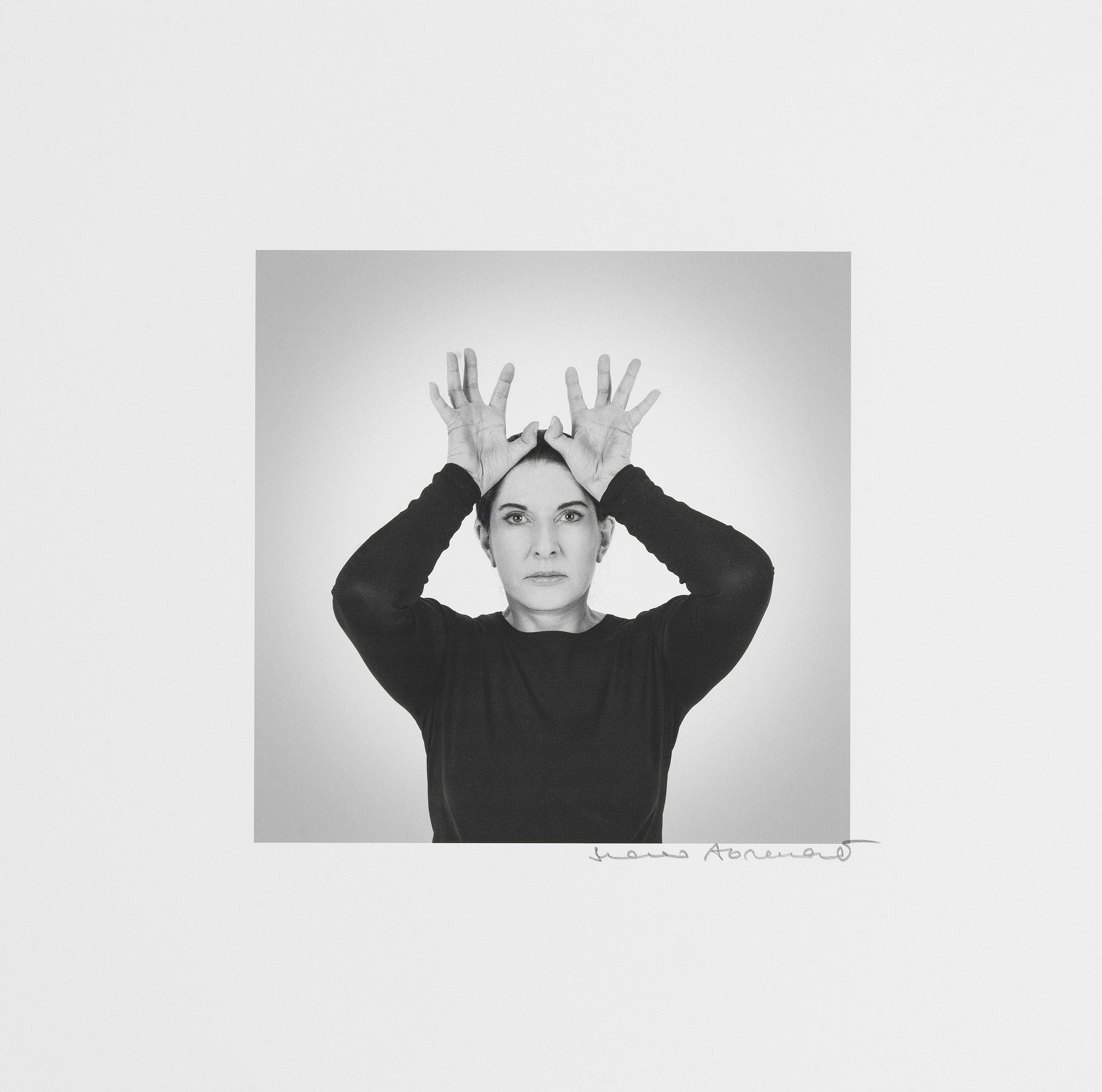Marina Abramovic - Hands as Energy Receivers