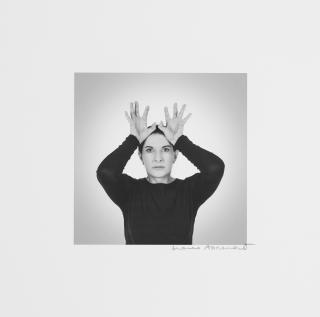 Marina Abramovic - Hands as Energy Receivers