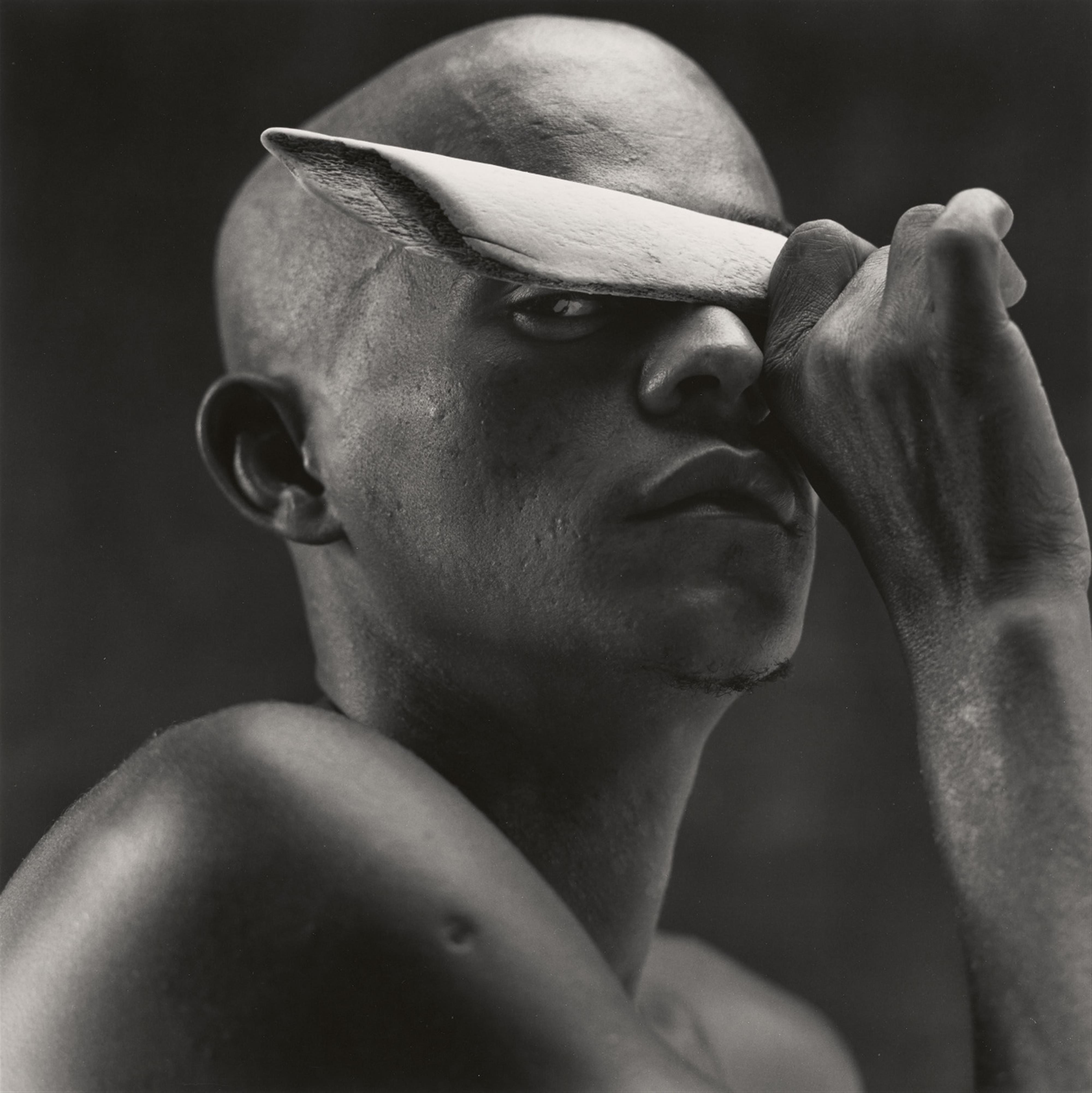 Mário Cravo Neto - Tinho com osso