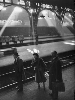 Mario De Biasi - Stazione Centrale, Milano 1950 ca.