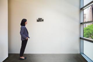 Marion Post Wolcott - Vegetable pickers, migrants, waiting after work to be paid, near Homestead, Florida, Feb 1939