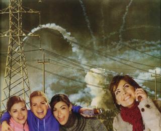 Martha Rosler - Cellular