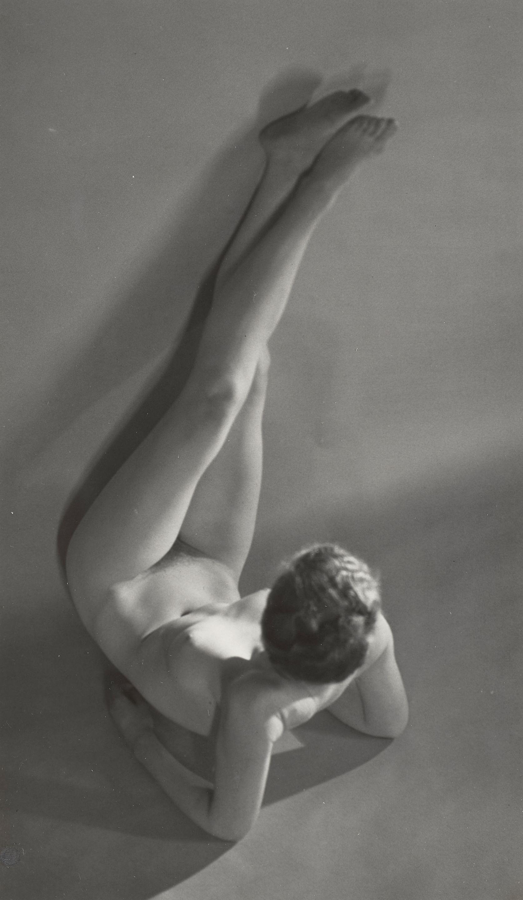 Martin Munkácsi - Nude