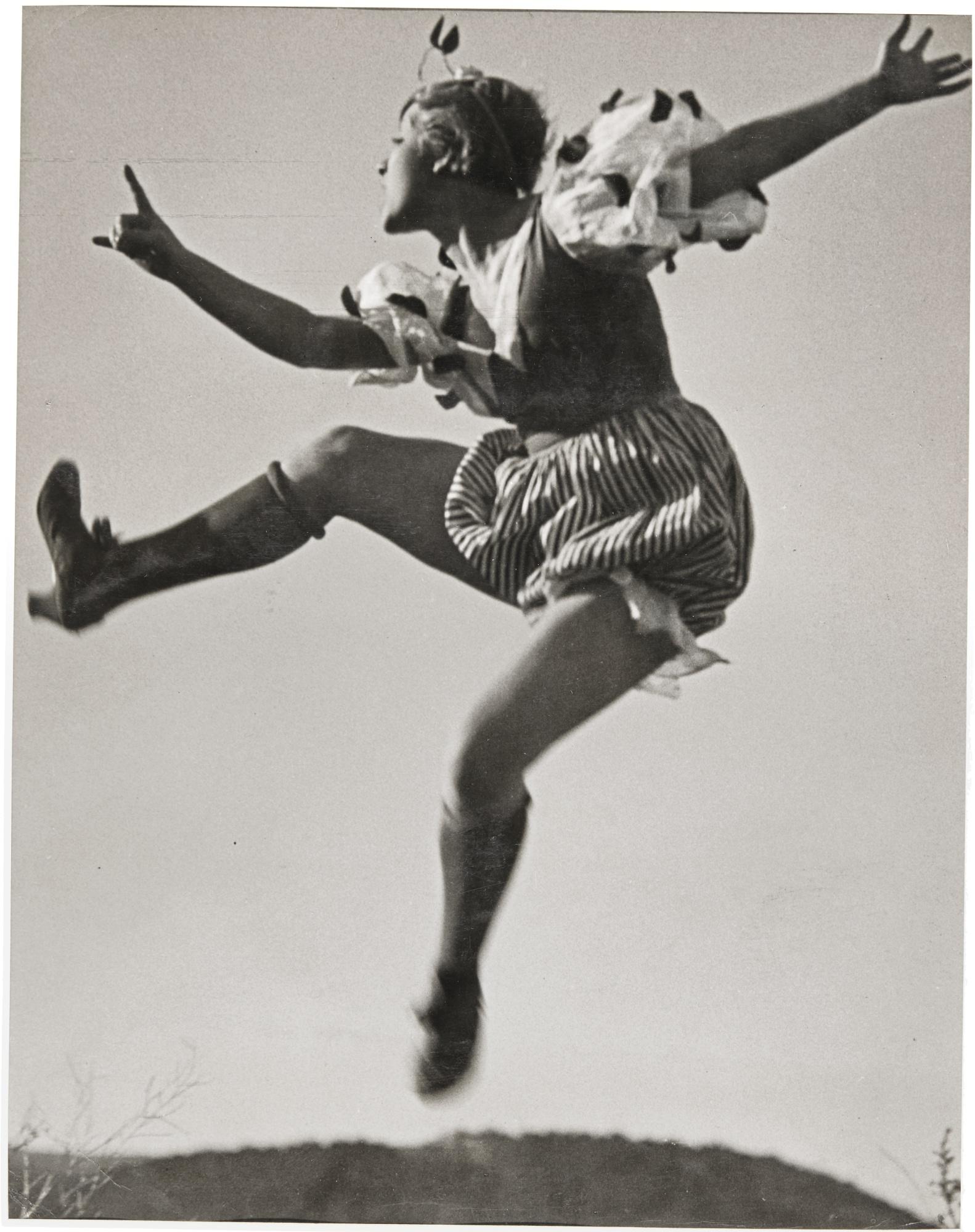 Martin Munkácsi - \'Something Different, \