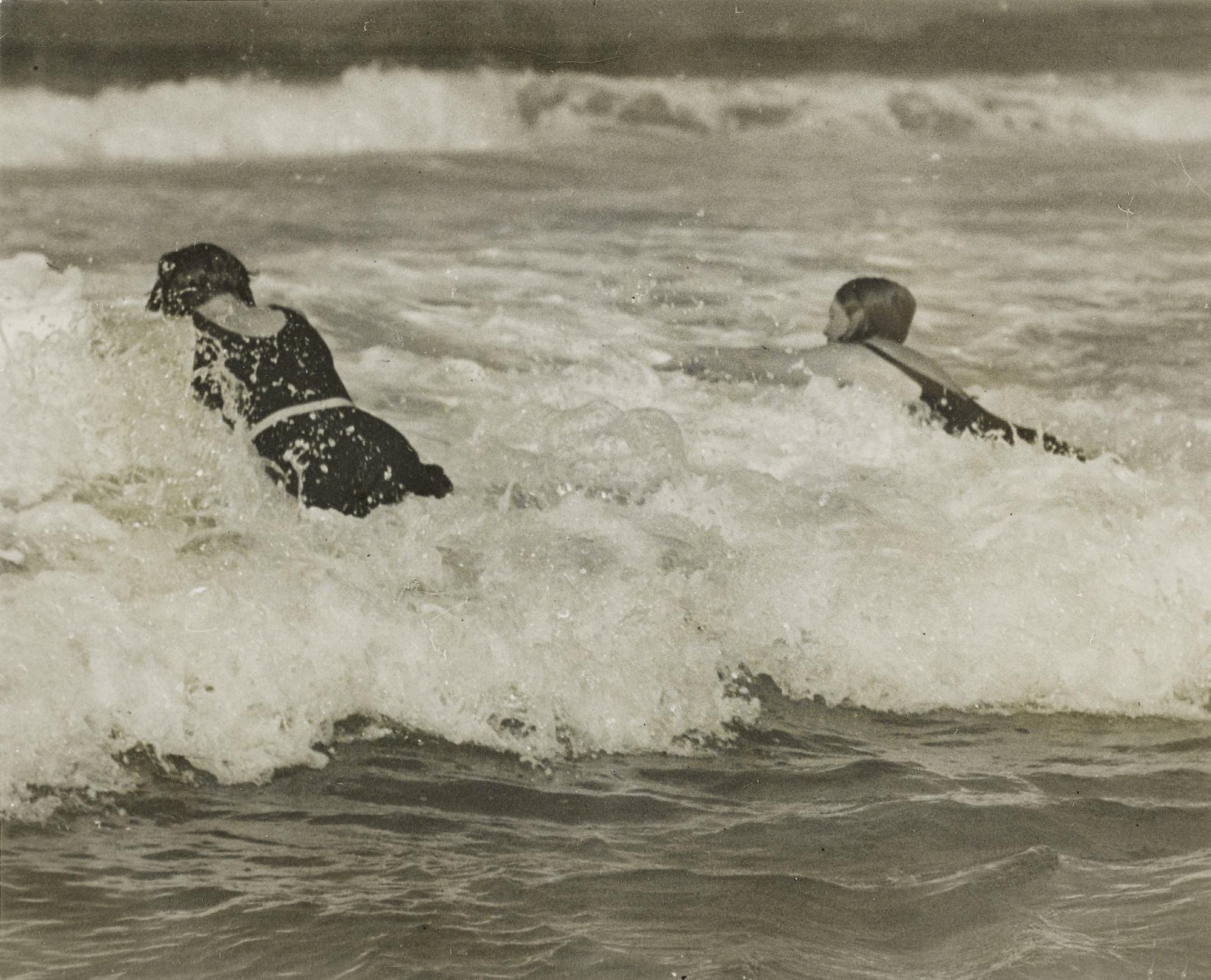 Martin Munkácsi - Untitled (Baigneuses), Circa 1930
