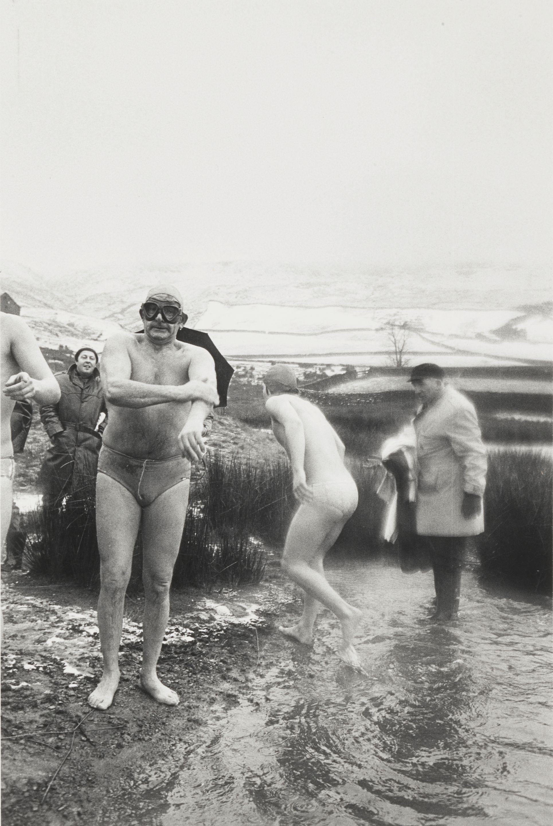 Martin Parr - Lee Dam Swim, Todmorden