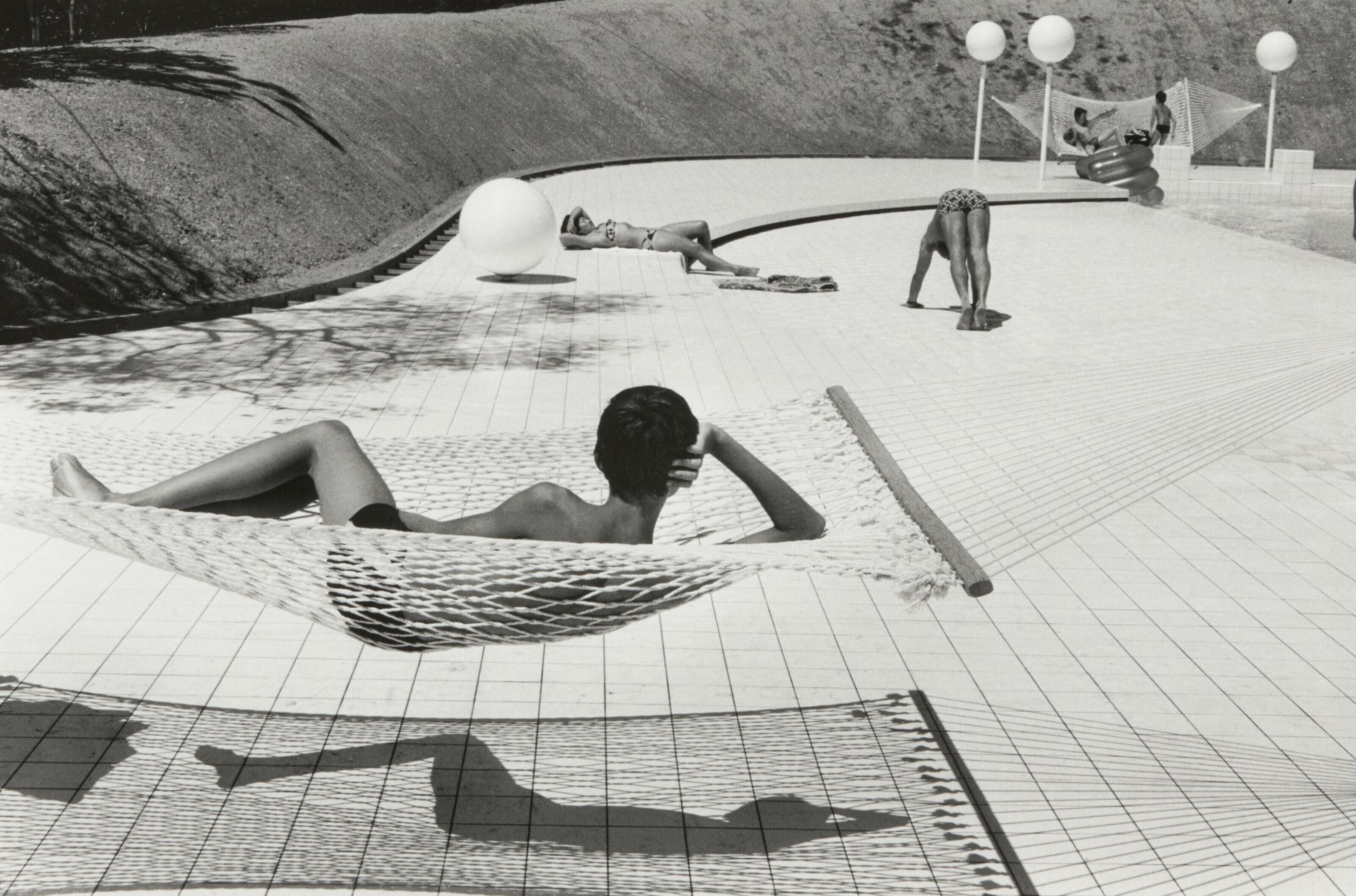 Martine Franck - Swimming Pool designed by Alain Capeilleres, Le Brusc, Var, France, 1976