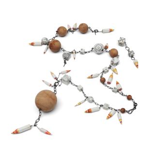 Mary Bauermeister - Pencil Chain