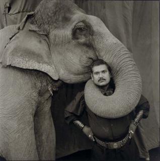 Mary Ellen Mark - Ram Prakash Singh with His Elephant, Shyama- The Golden Circus- Ahmedabad, India, 1990