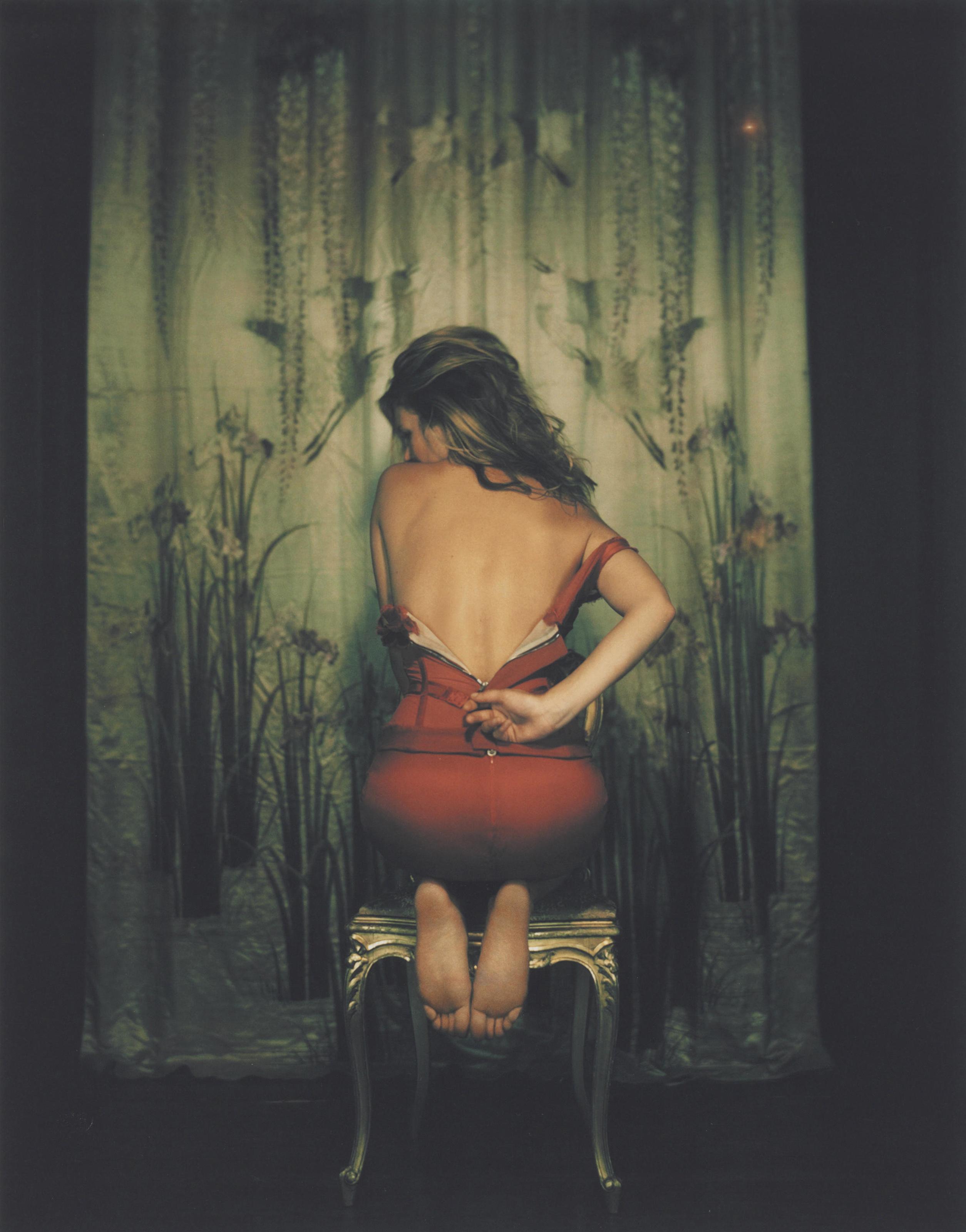 Mary Mccartney - Kate Moss Unzipping Dress, April 2011