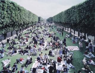 Massimo Vitali - Picnic Allée, from Landscape with Figures