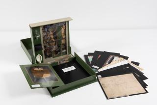 Mathieu Mercier - Mathieu Mercier, de ou par Marcel Duchamp ou Rrose Selavy de ou par Mathieu Mercier, Boîte en valise, 2016
