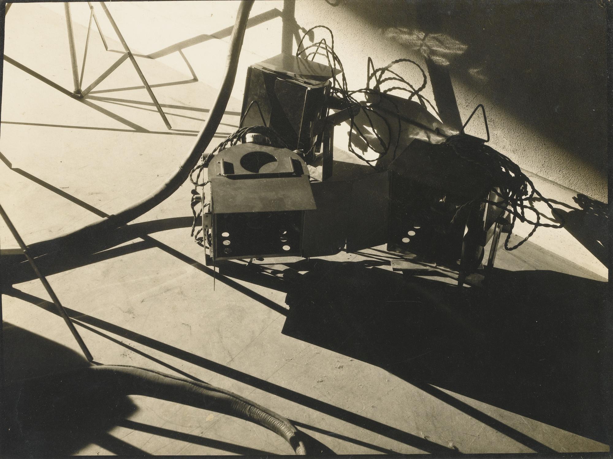 Maurice Tabard - ‘Nature Morte\'