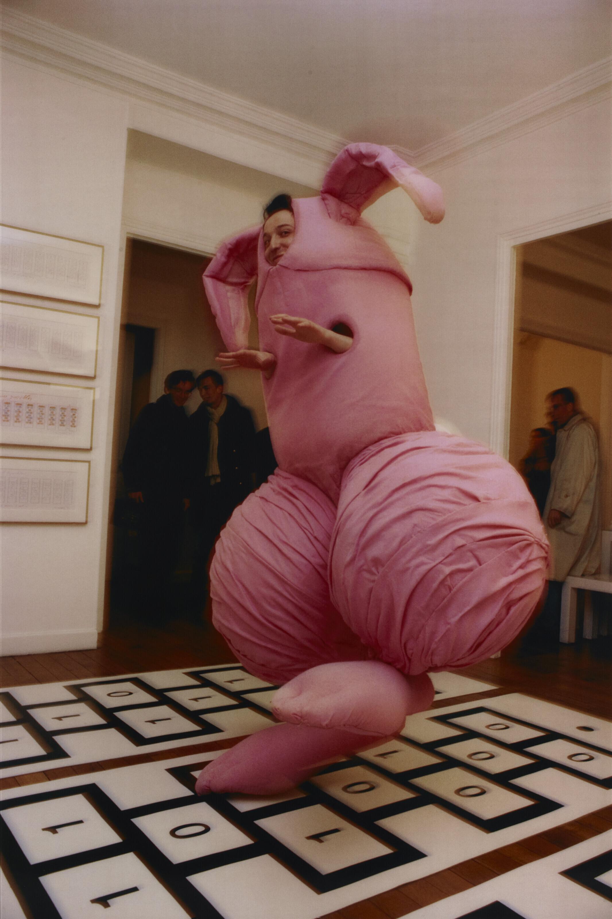 Maurizio Cattelan - Errotin - Le vrai lapin (C), 1995