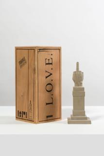 Maurizio Cattelan - L.O.V.E, 2014