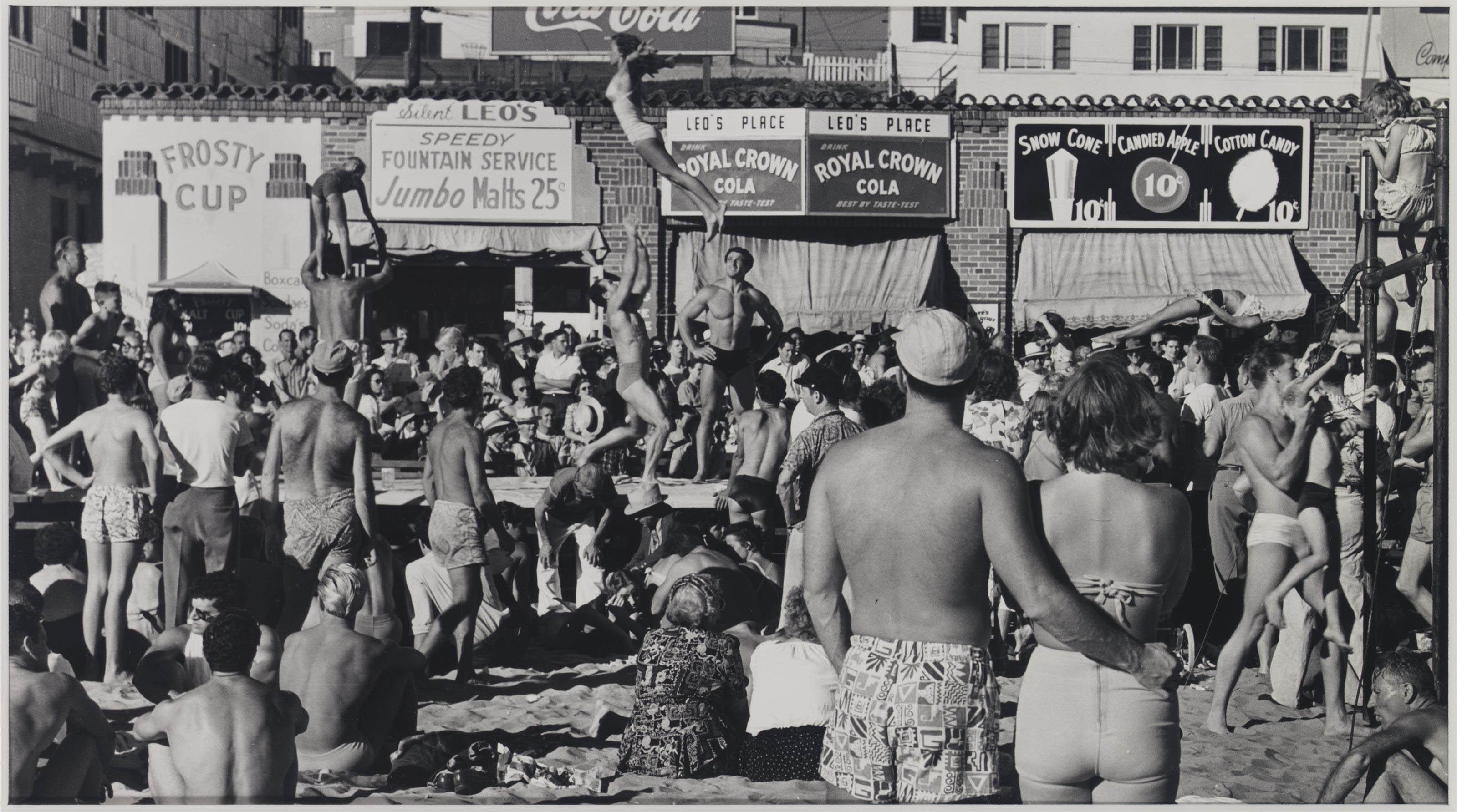 Max Yavno - Muscle Beach, 1949