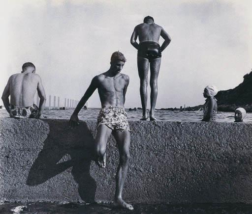 Maxwell Spencer Dupain - At Newport