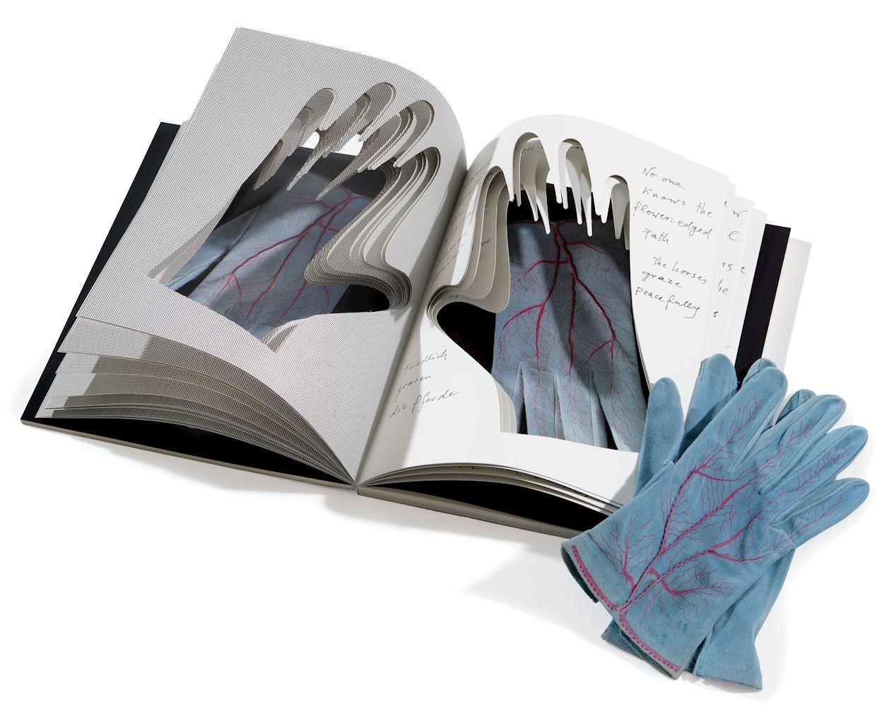 Meret Oppenheim - Glove. 1985.