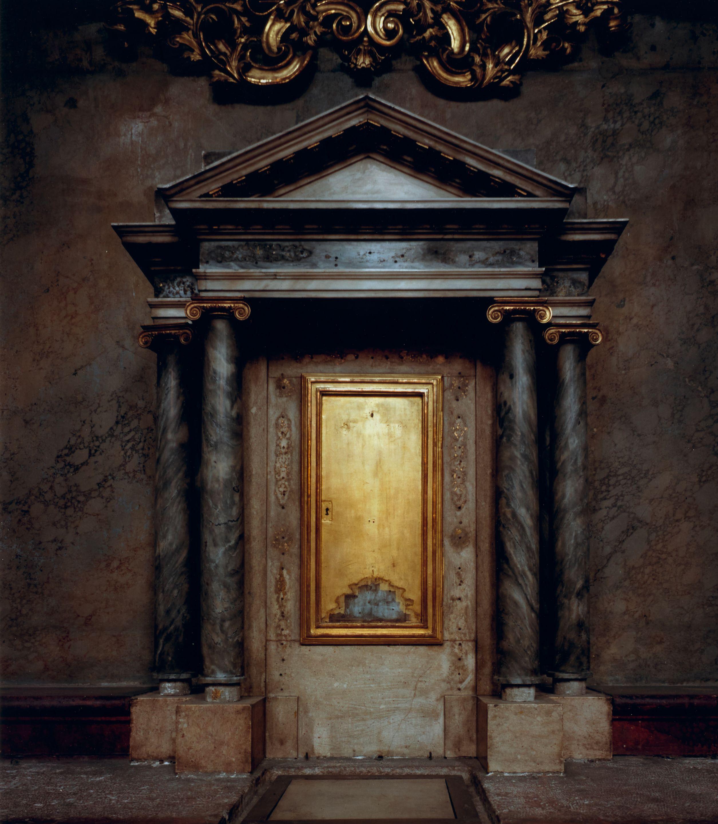 Michael Eastman - Vienna Altar;