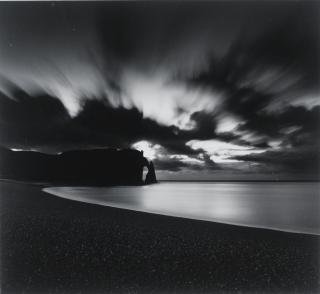 Michael Kenna - Falaise D\'Aval La Nuit, Etretat, France\'