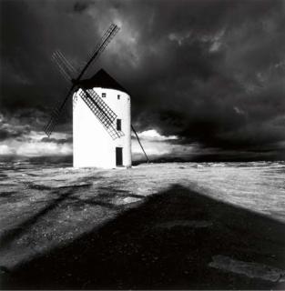 Michael Kenna - Quixote\'s Giants, Study 5, Campo de Criptana, La Mancha, Spain