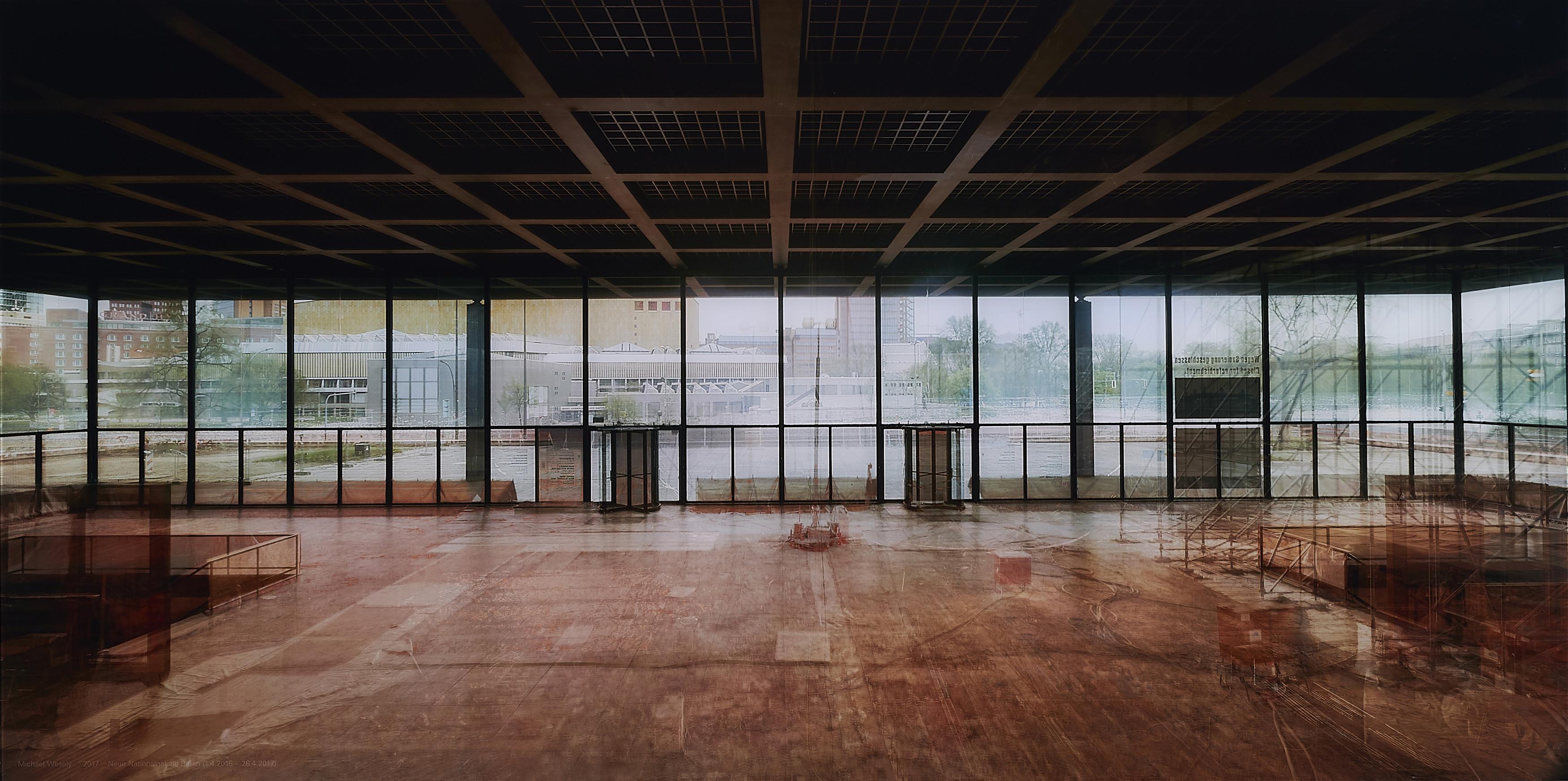 Michael Wesely - Neue Nationalgalerie (1.4.2016 - 26.4.2017).