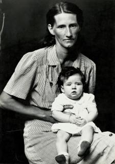 Mike Disfarmer - Untitled (Mother and Child)