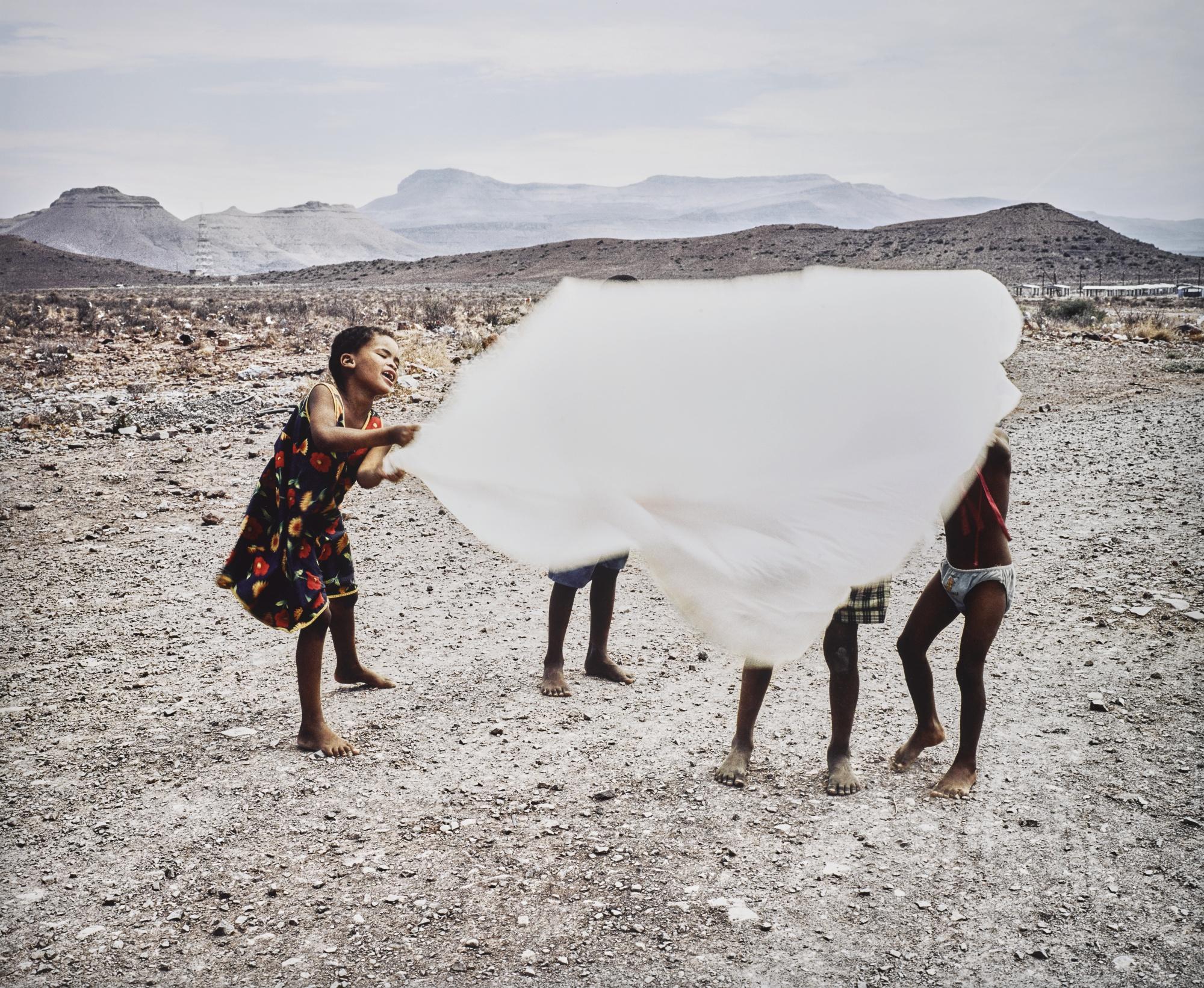Mikhael Subotzky - \'Playing With Plastic, Toekomsrus\', Beaufort West, 2007
