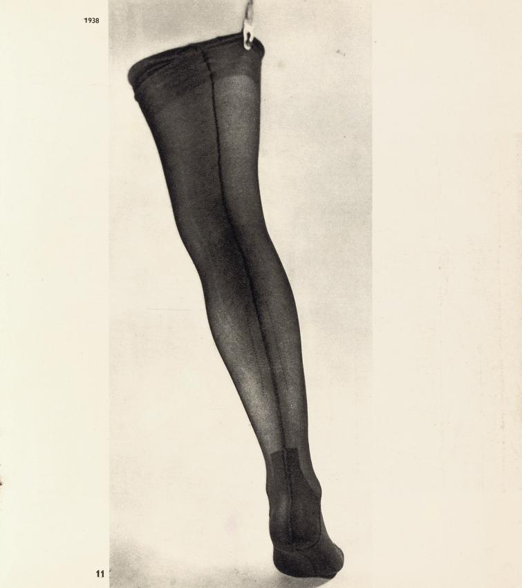 Miroslav Hak - Ocima. Svet kolem nas -- Through the Eyes. The World Around Us. Prague: Cs.F.N., 1947.