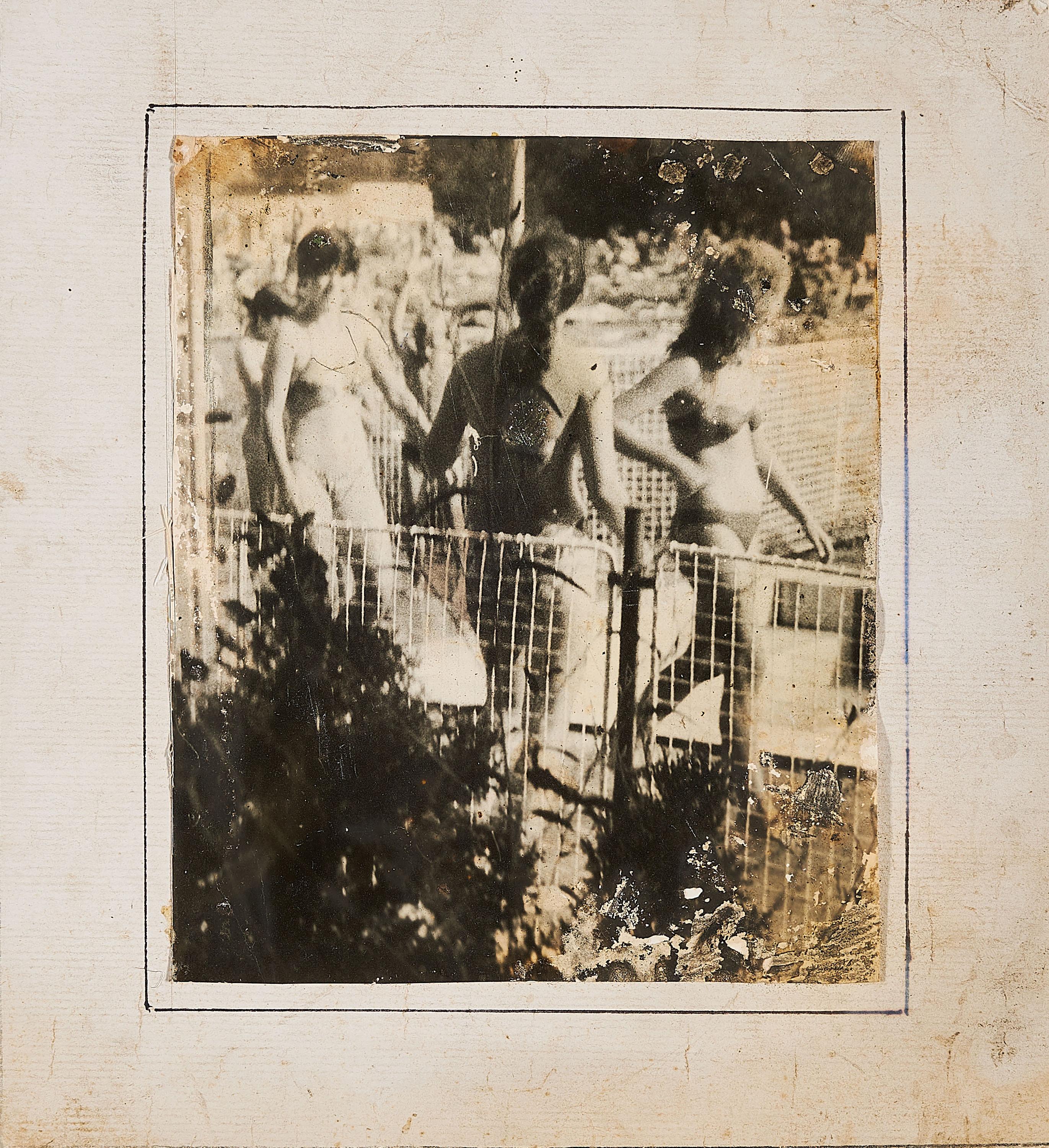 Miroslav Tichý - Frauen im Schwimmbad.