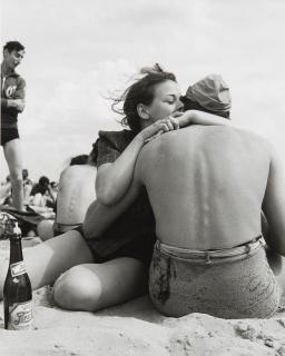 Morris Engel - Coney Island Embrace, NYC