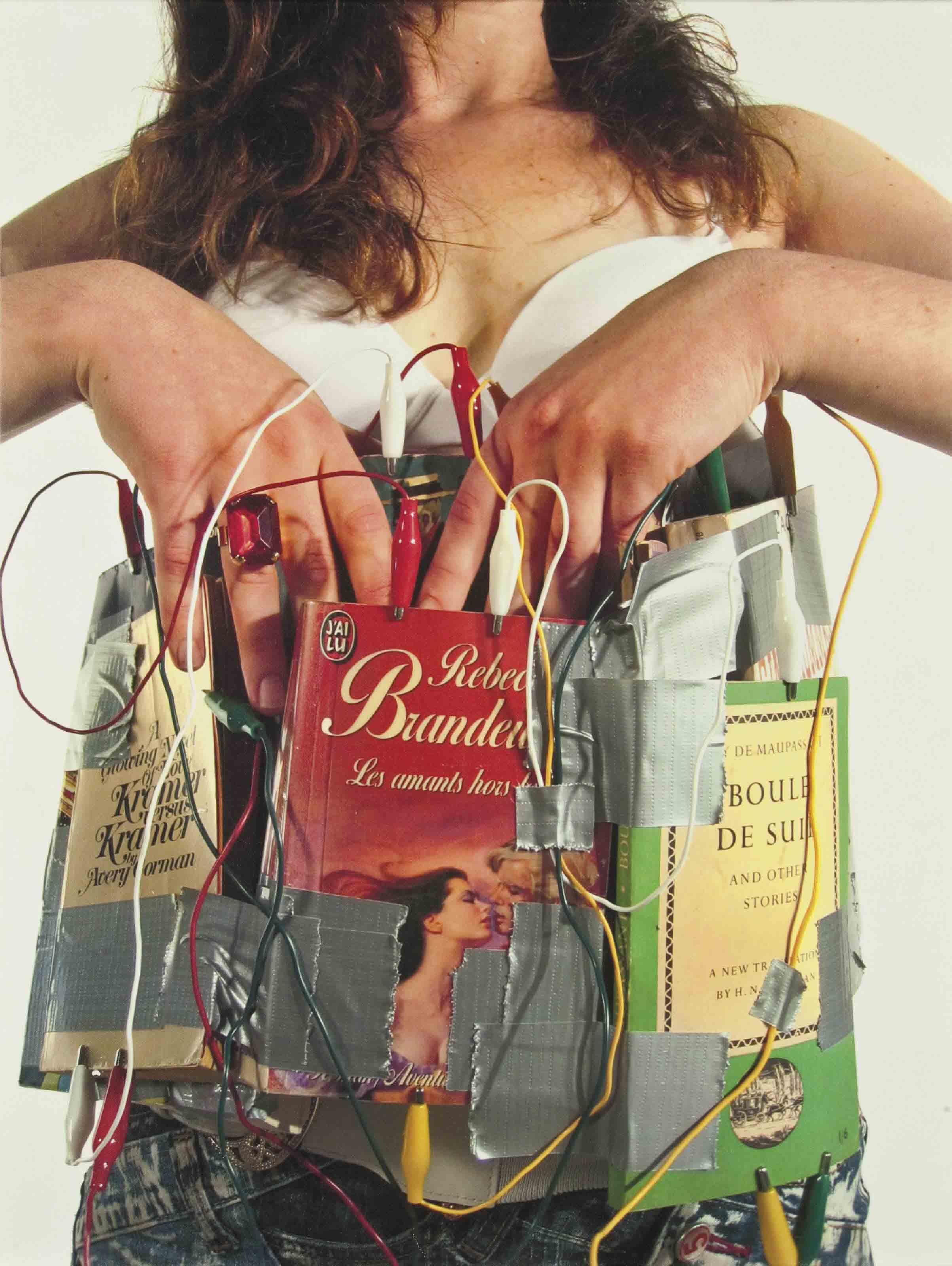 Mounir Fatmi - Evolution ou la mort