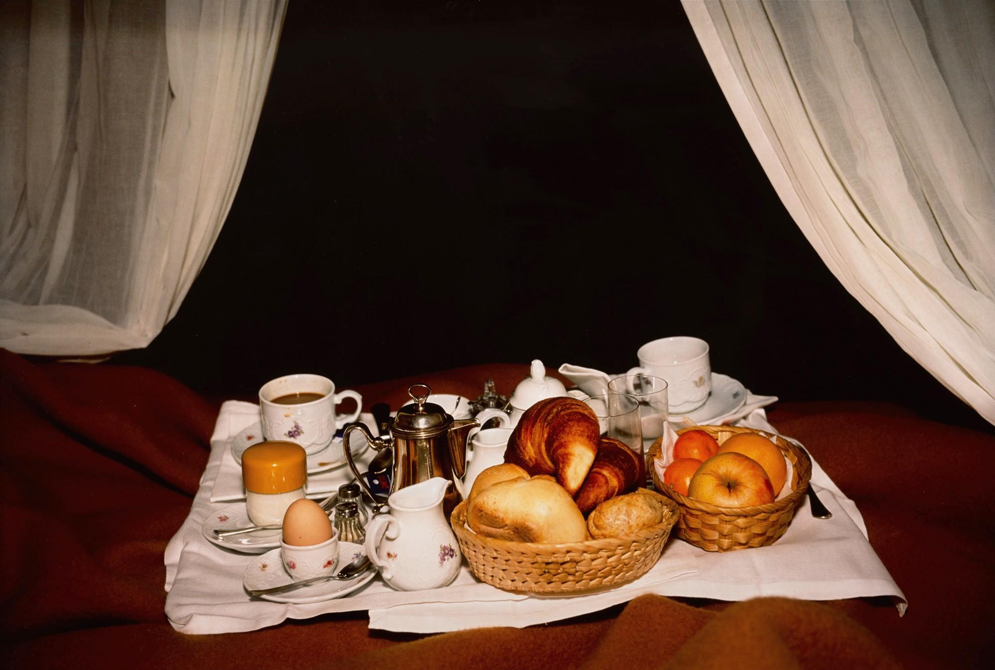 Nan Goldin - \'Breakfast in Bed, Hotel Torre di Bellosguardo, Florence\'
