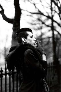 Nan Goldin - Ivy in the Boston Garden, Boston