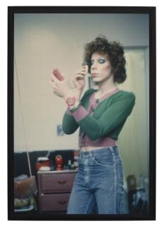 Nan Goldin - Kenny putting on make-up, Boston, 1973
