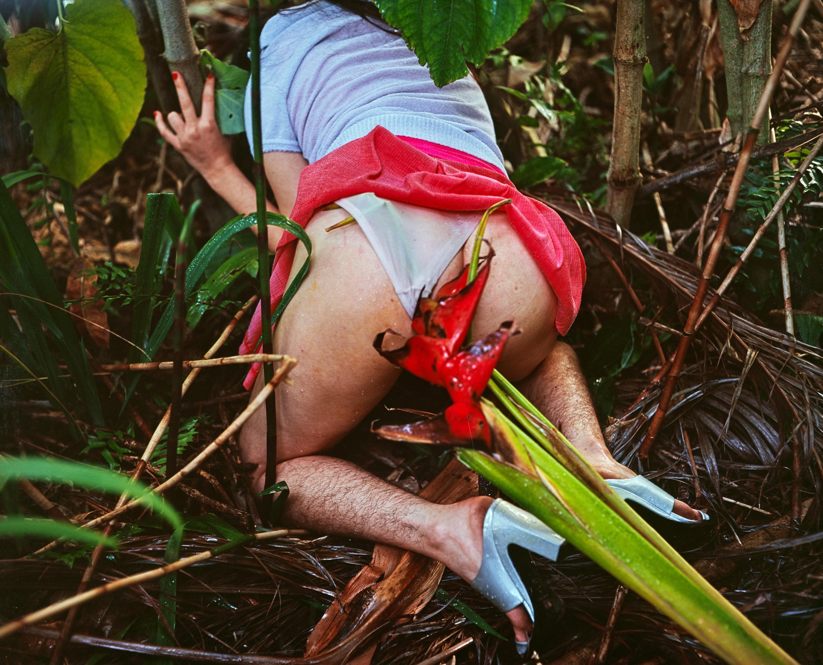 Naomi Fisher - Ohne Titel (Pink Skirt).