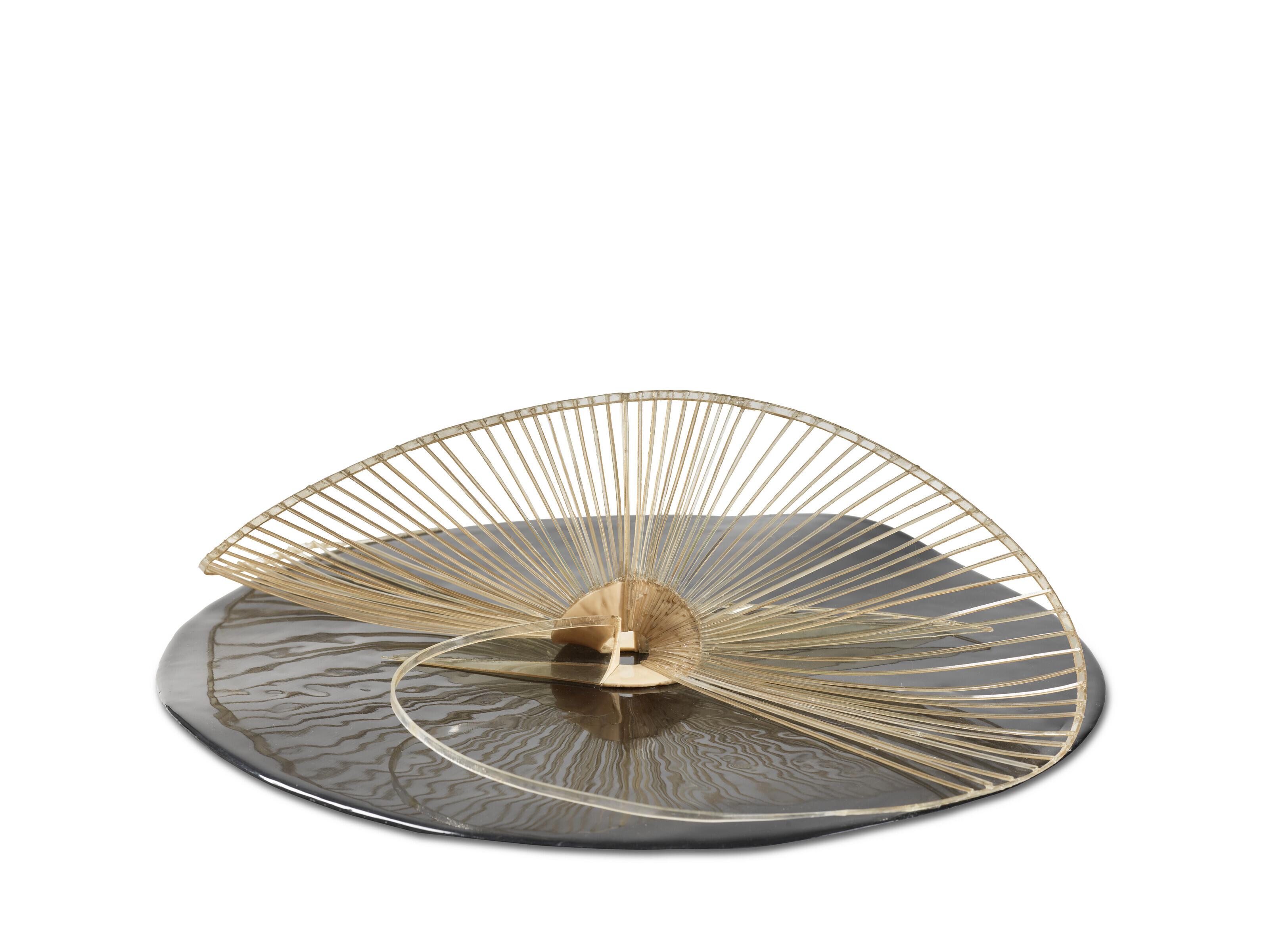 Naum Gabo - Bas-relief on a circular surface, semi-spheric