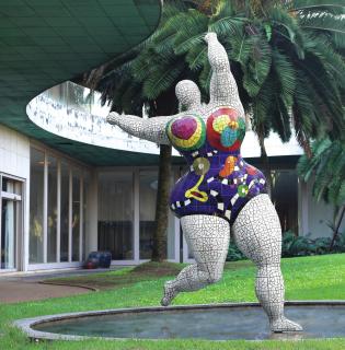 Niki De Saint-Phalle - Nana Mosaïque Blanche