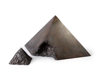 Nobuo Sekine - PHASE OF NOTHINGNESS —FROM PYRAMID TO PYRAMID