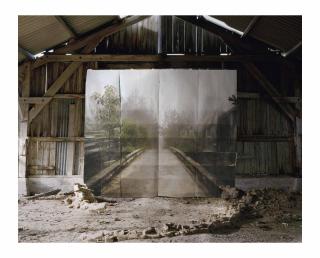 Noémie Goudal - Les Amants (Promenade) (The Lovers (Promenade))