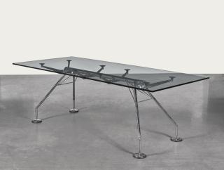 Norman Foster - \'Nomos\' Table