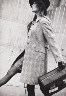 Norman Parkinson - Woman on the street, 1968